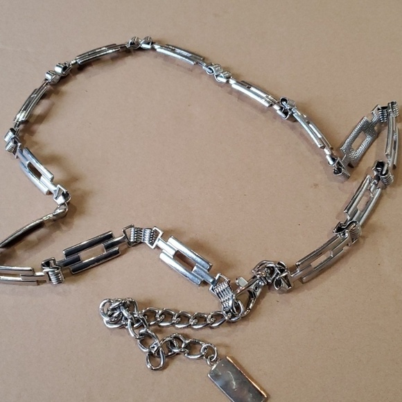 unbranded Accessories - Silver Boho metal chain rectangle belt 36 inches long Hanging clasp